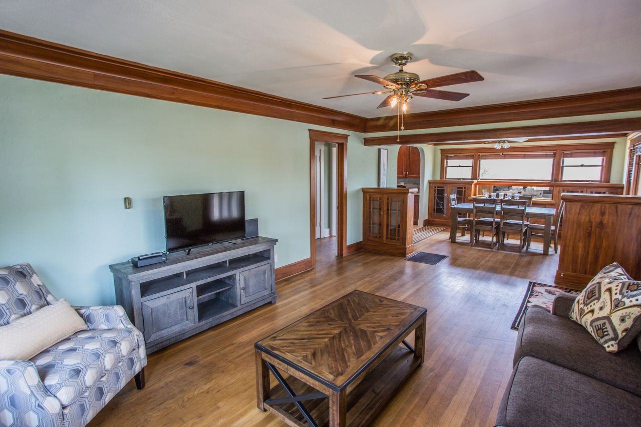 2736 C St - Photo 2 of 17