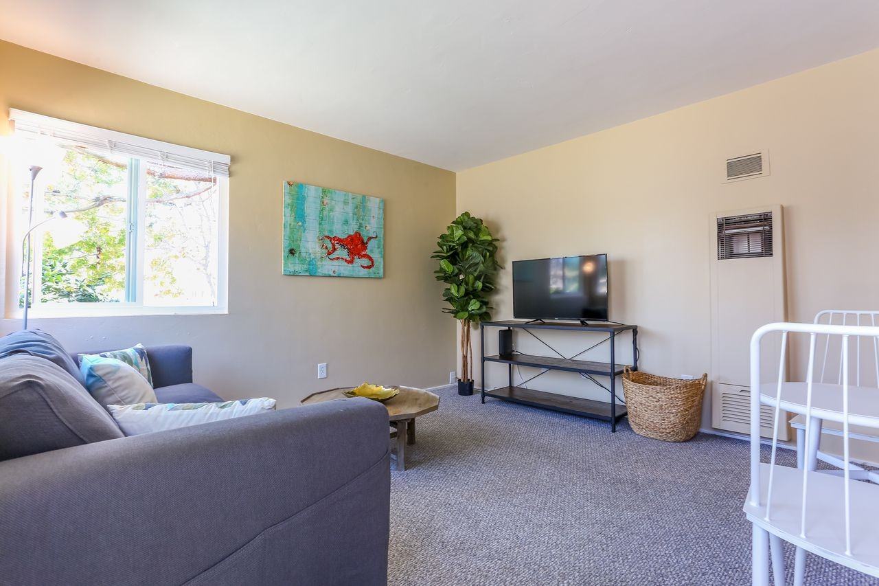 3920 Kendall St - Photo 3 of 11