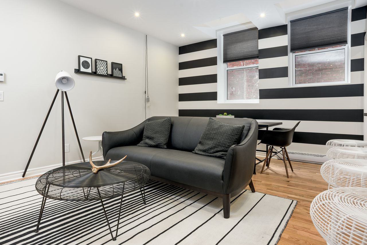 Rue Sainte Famille & Milton #4