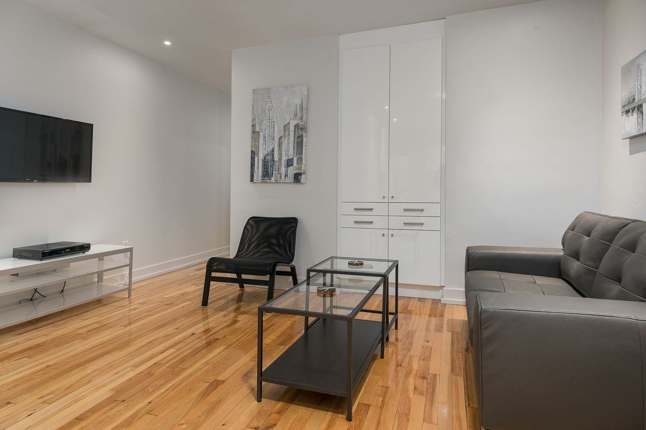 8167 Avenue de Gaspé - Photo 3 of 17