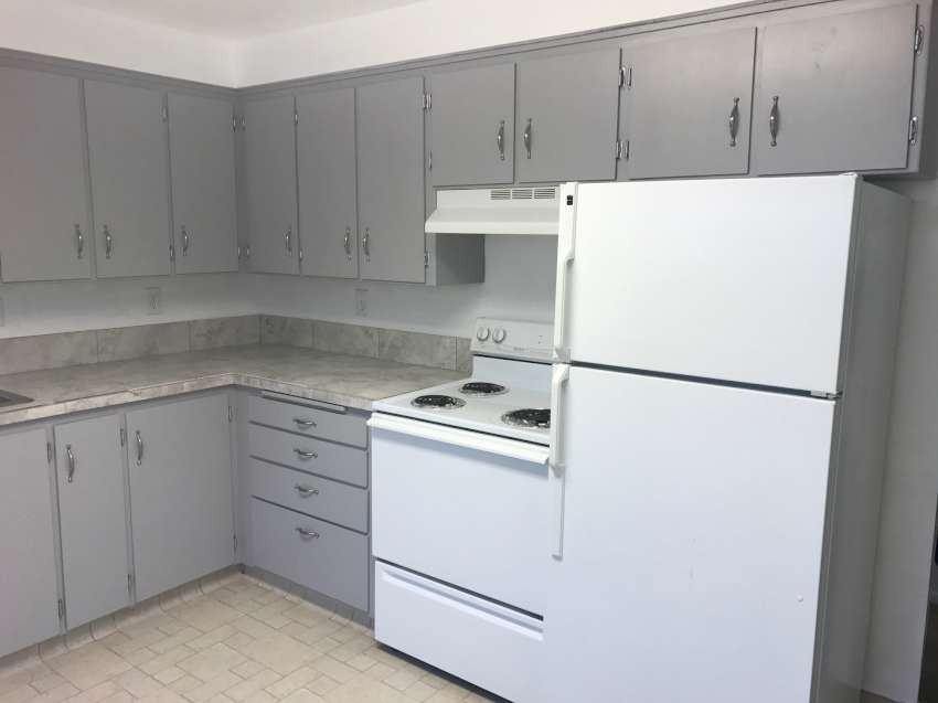 239 S 400 W - Photo 3 of 12