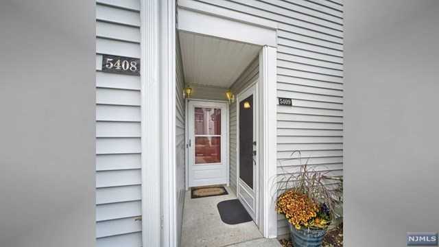 5409 Tudor Dr - Photo 2 of 17