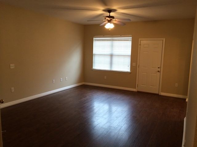 201 Antigua Pl - Photo 2 of 10