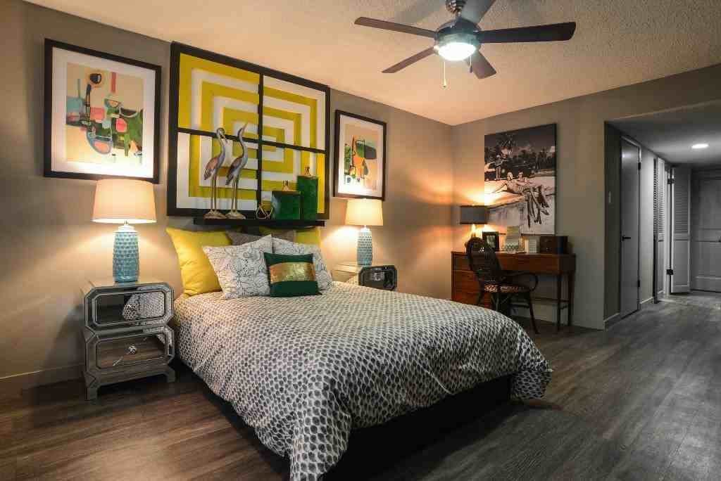 The Beverly - Photo 7 of 22