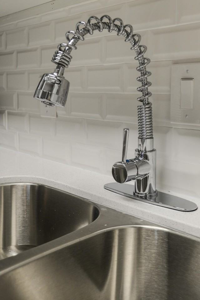 Mesh III - Photo 7 of 9