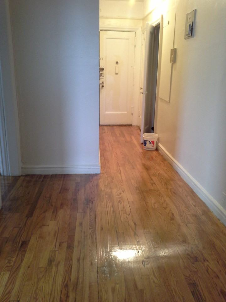 1585 White Plains Road - Photo 2 of 5