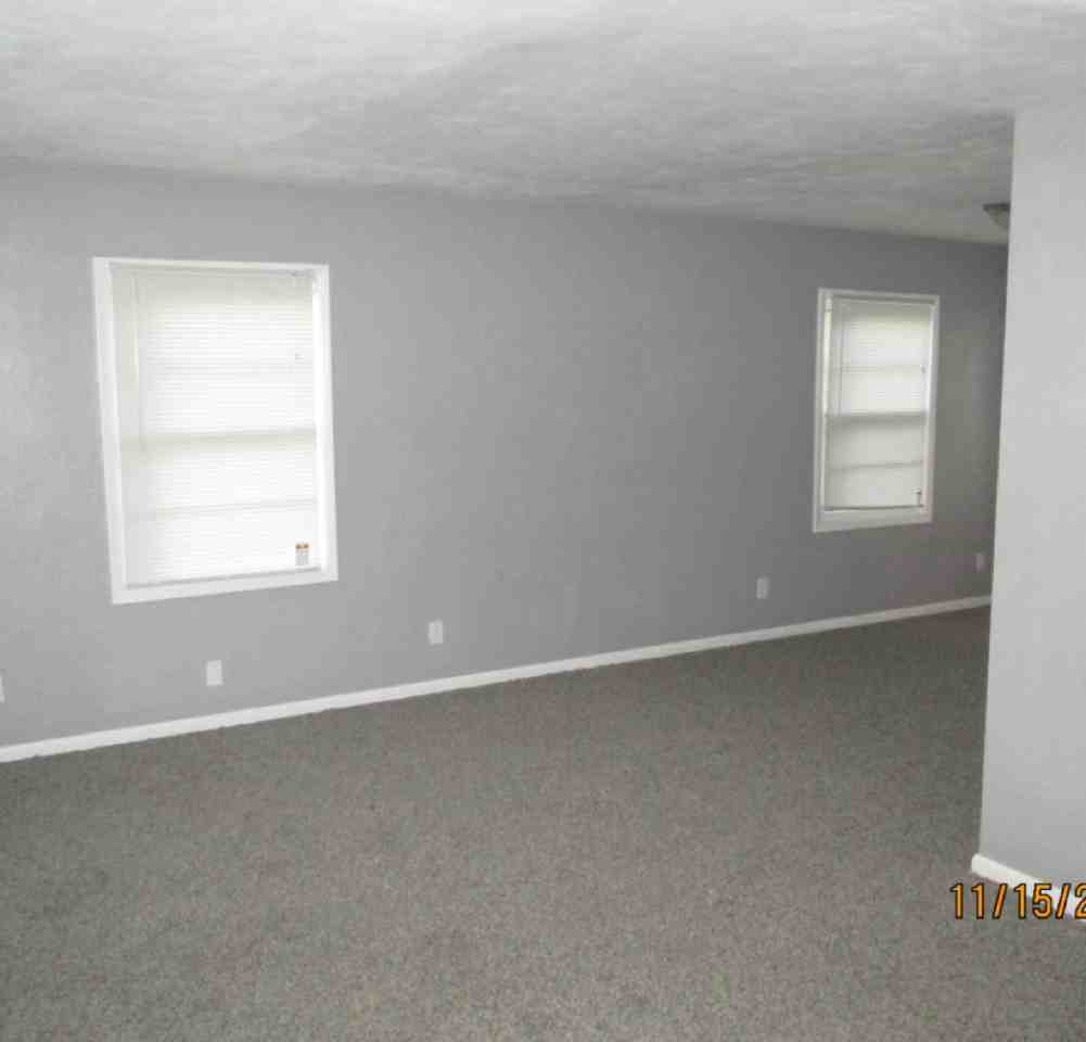 2905 North 38th Street - Photo 2 of 14