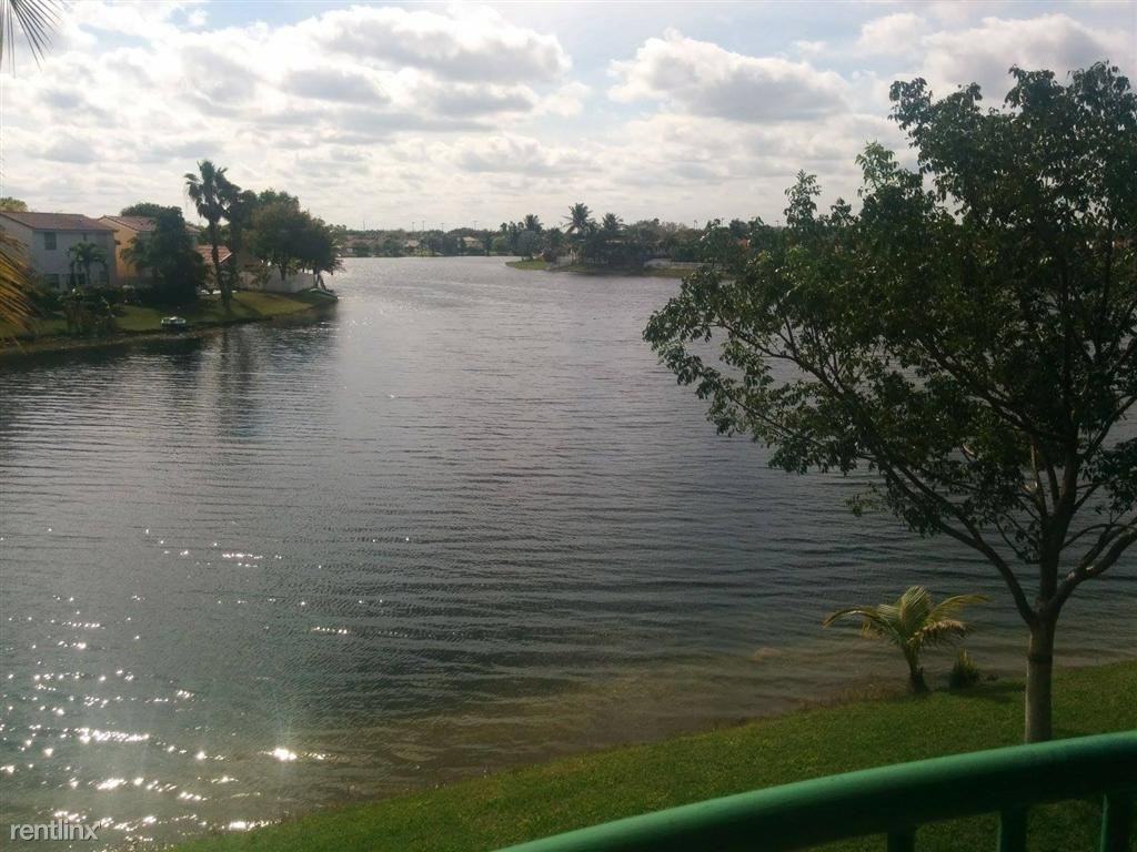 1320 NW 126th Ave - Photo 2 of 21