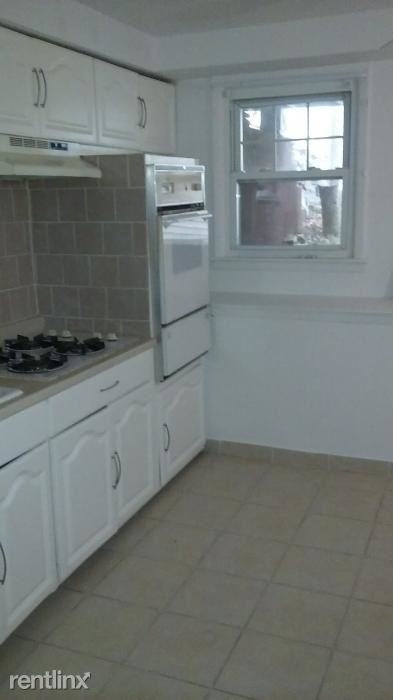 9 Harrison St - Photo 2 of 8