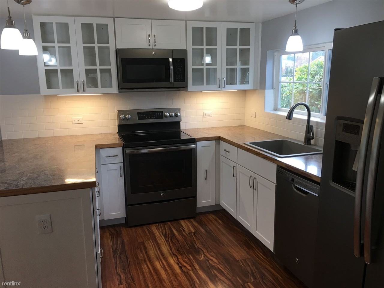 590 3rd St - Photo 2 of 15