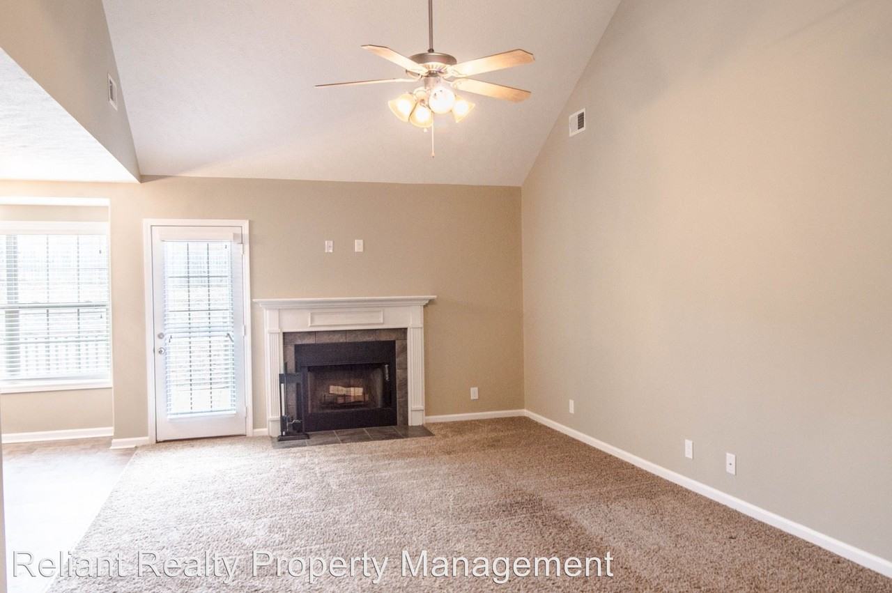 412 Zurich Ct - Photo 2 of 18