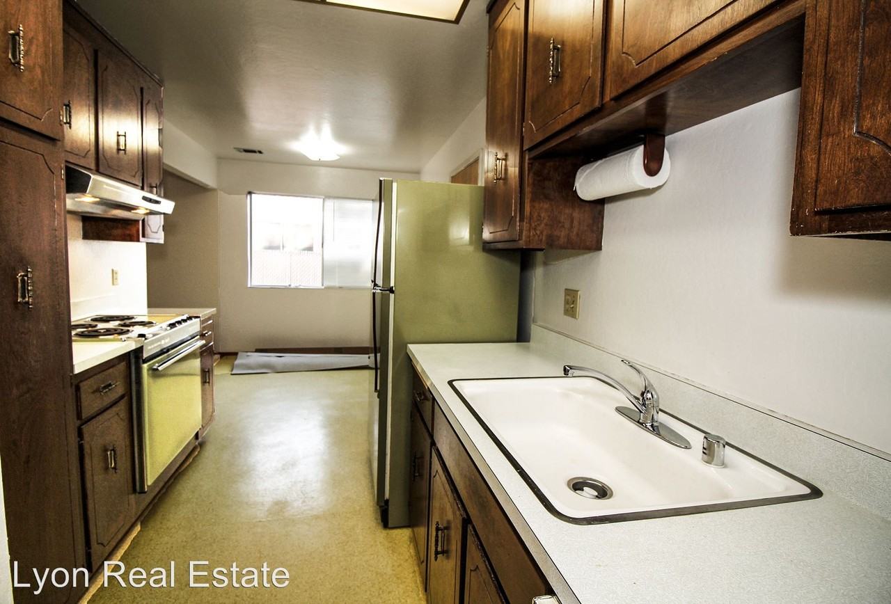 1708 Myrtle Pl - Photo 3 of 8