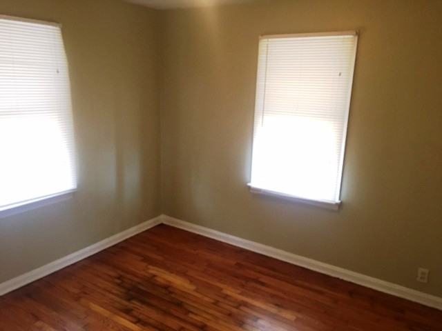 7701 Mallard Dr - Photo 3 of 9