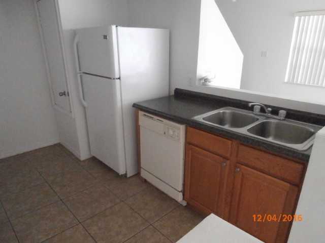 2909 Fan Palm Dr - Photo 2 of 12