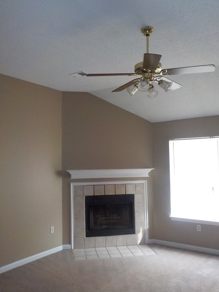 4444 Longtree Cove - Photo 2 of 6