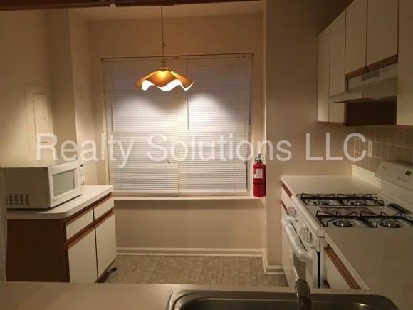 2405 Thistledown Ct - Photo 3 of 21