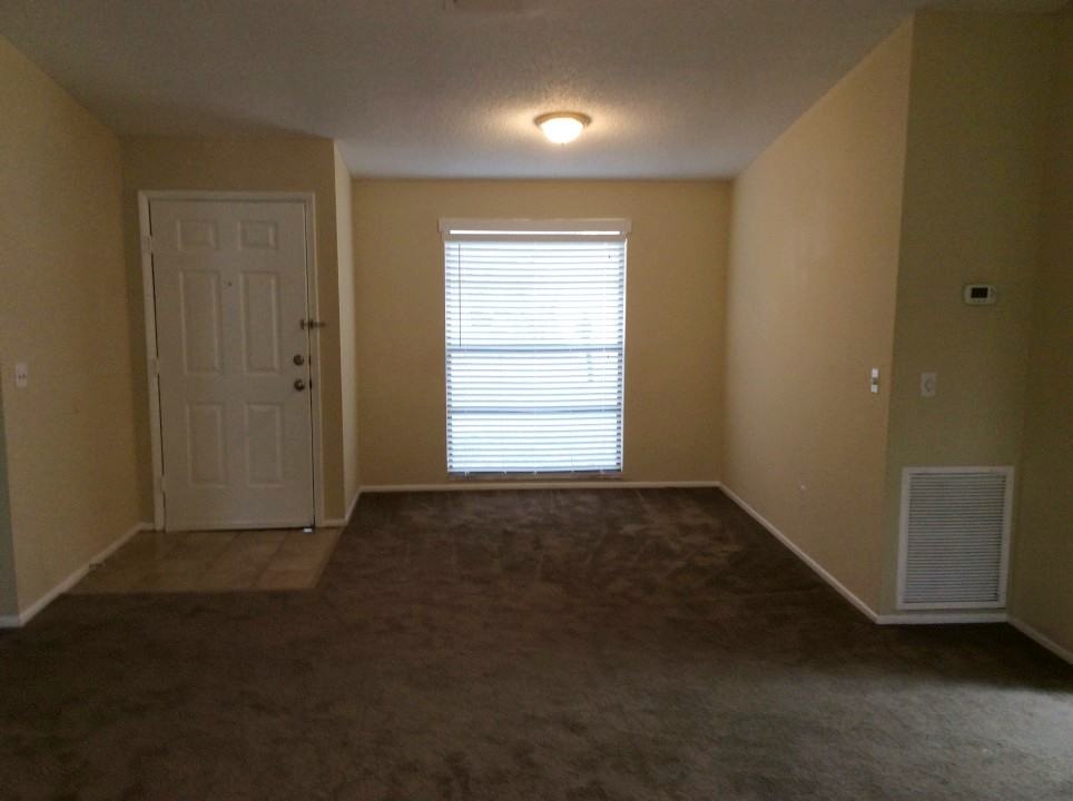 9205 Roundwood Ct - Photo 2 of 8