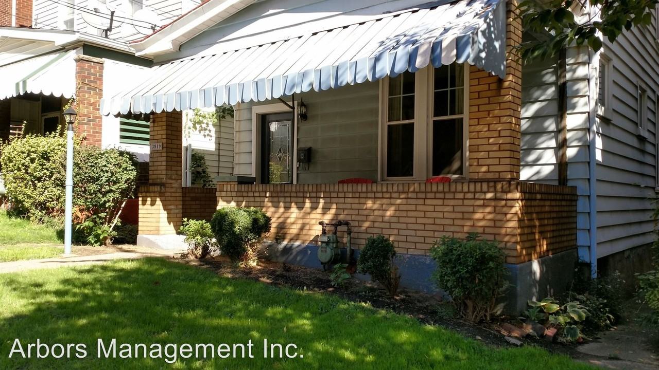3919 Winterburn Ave - Photo 3 of 20