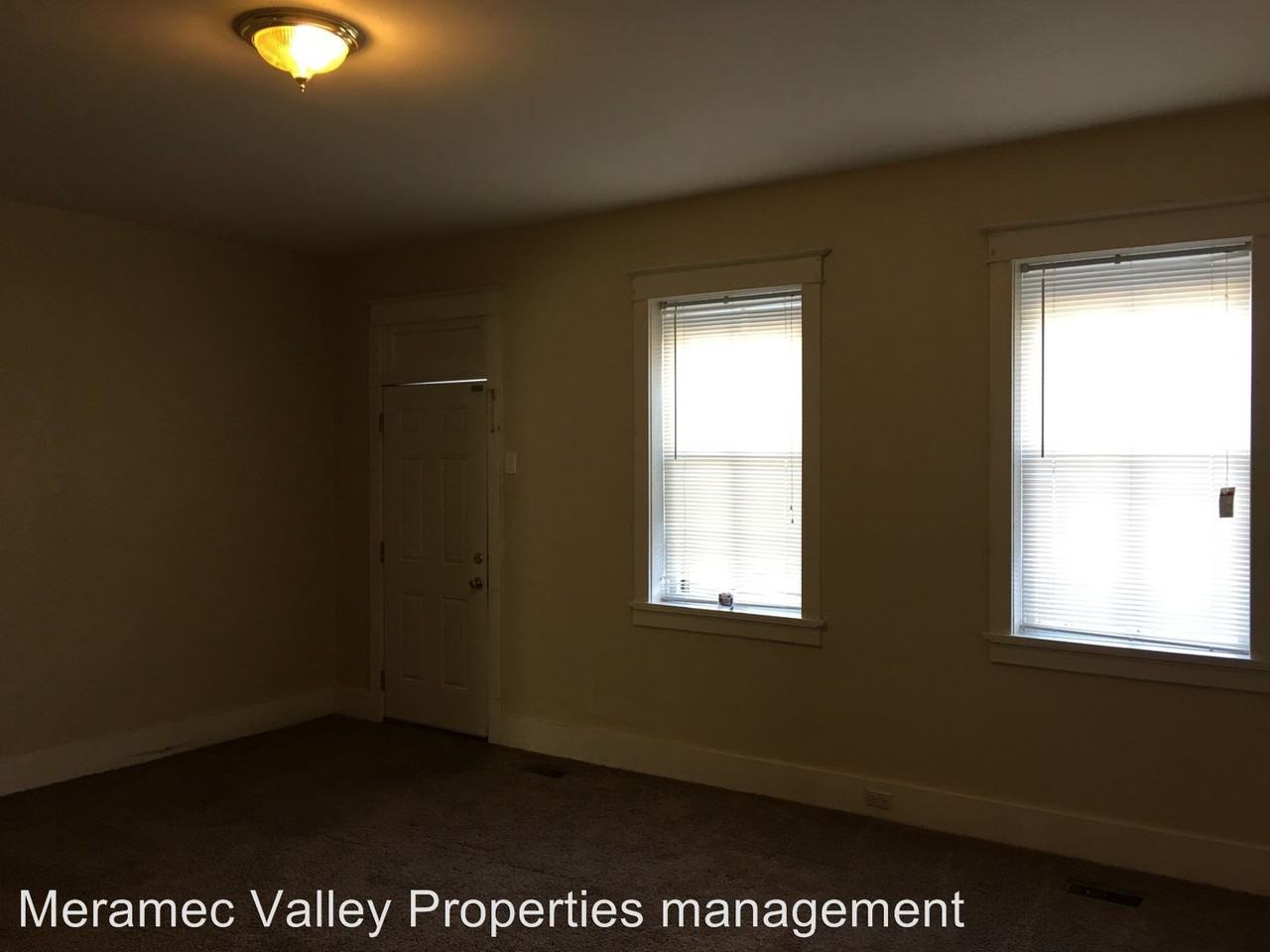 114 Courtois St - Photo 3 of 13