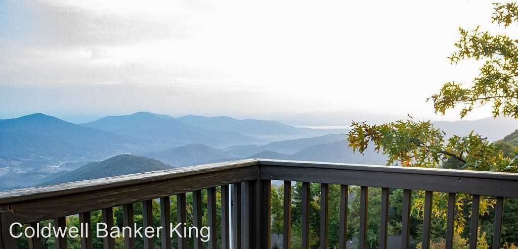 30 Mountain Air Dr - Photo 3 of 8