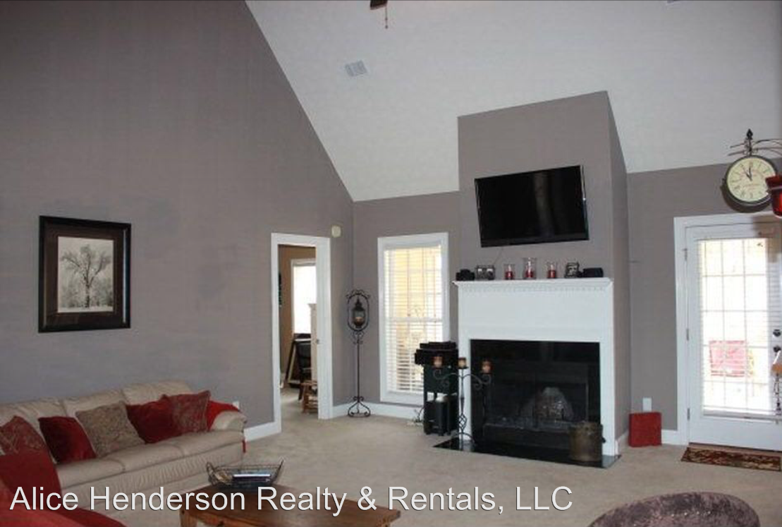 119 Carriage House Ln - Photo 3 of 15