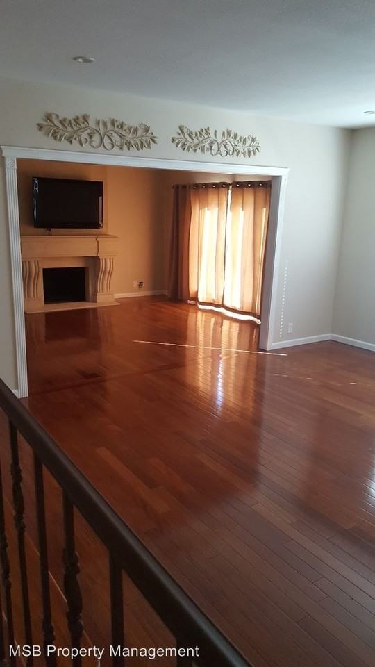 2311 Gill Port Ln - Photo 2 of 17