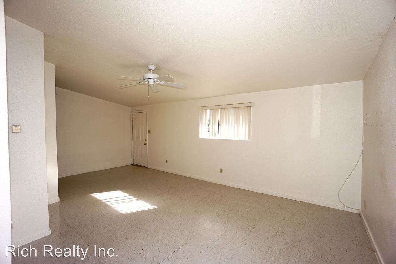 1932 S Plumer Ave - Photo 2 of 6