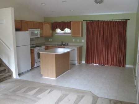 3173 Terry St - Photo 3 of 15