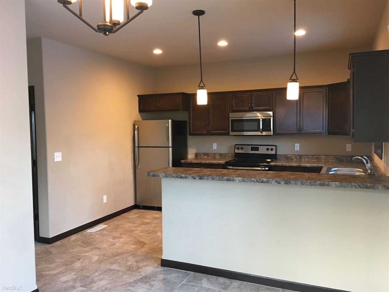 1415 4th St SW - Photo 3 of 21