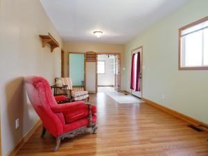 W1372 Hollywood Rd - Photo 2 of 10