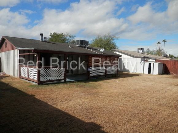 1010 W Hickory St - Photo 2 of 8