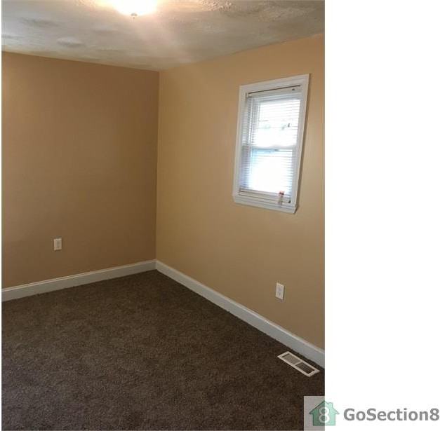 219 Cypress Ave - Photo 3 of 11