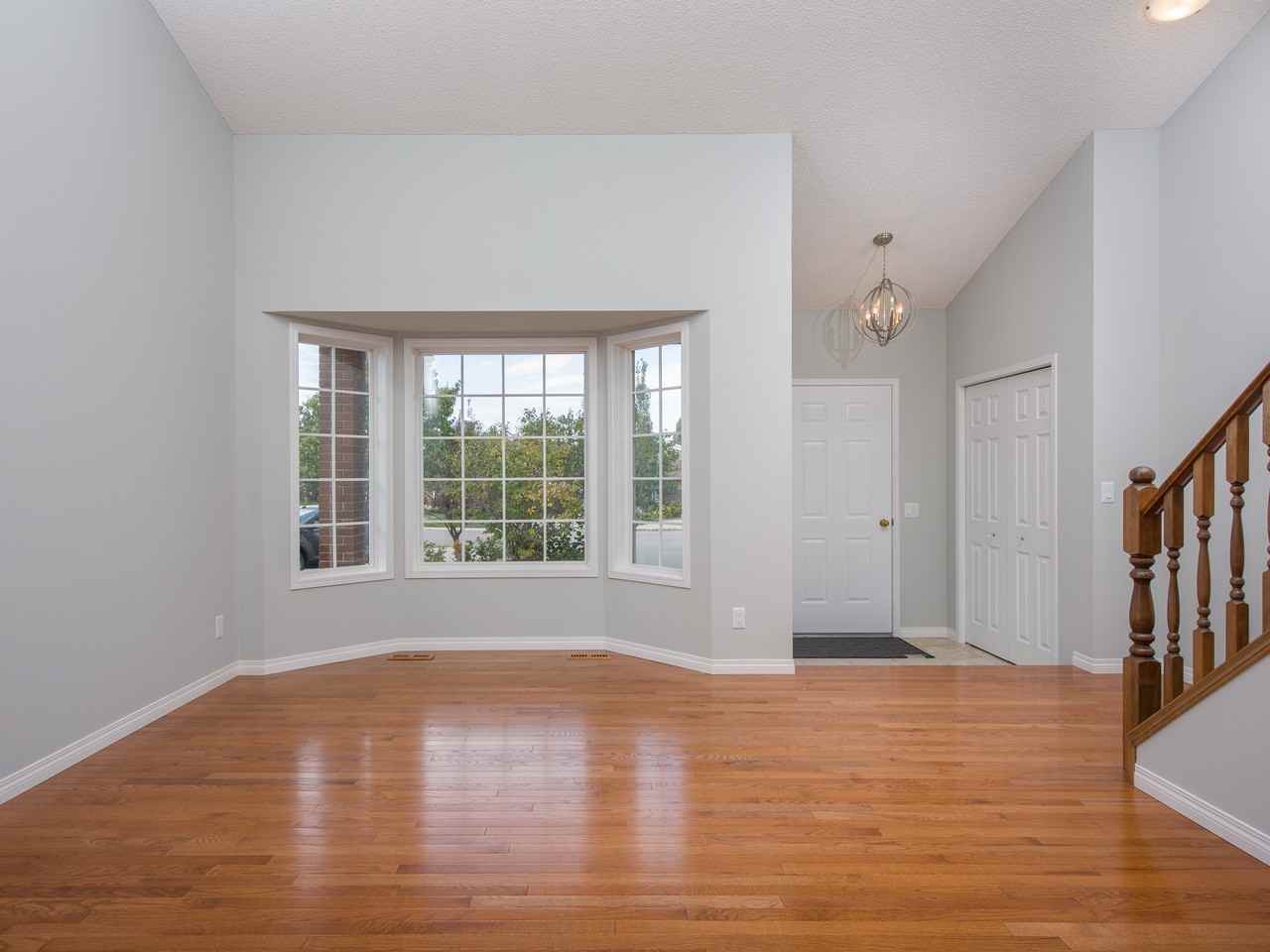 3207 36 Street Northwest - Photo 2 of 33