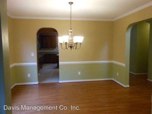 5980 Erin Leigh Dr - Photo 2 of 12