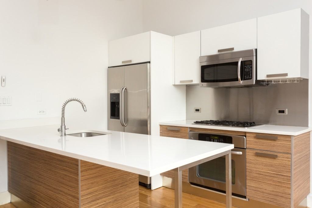 305 McGuinness Blvd #75G