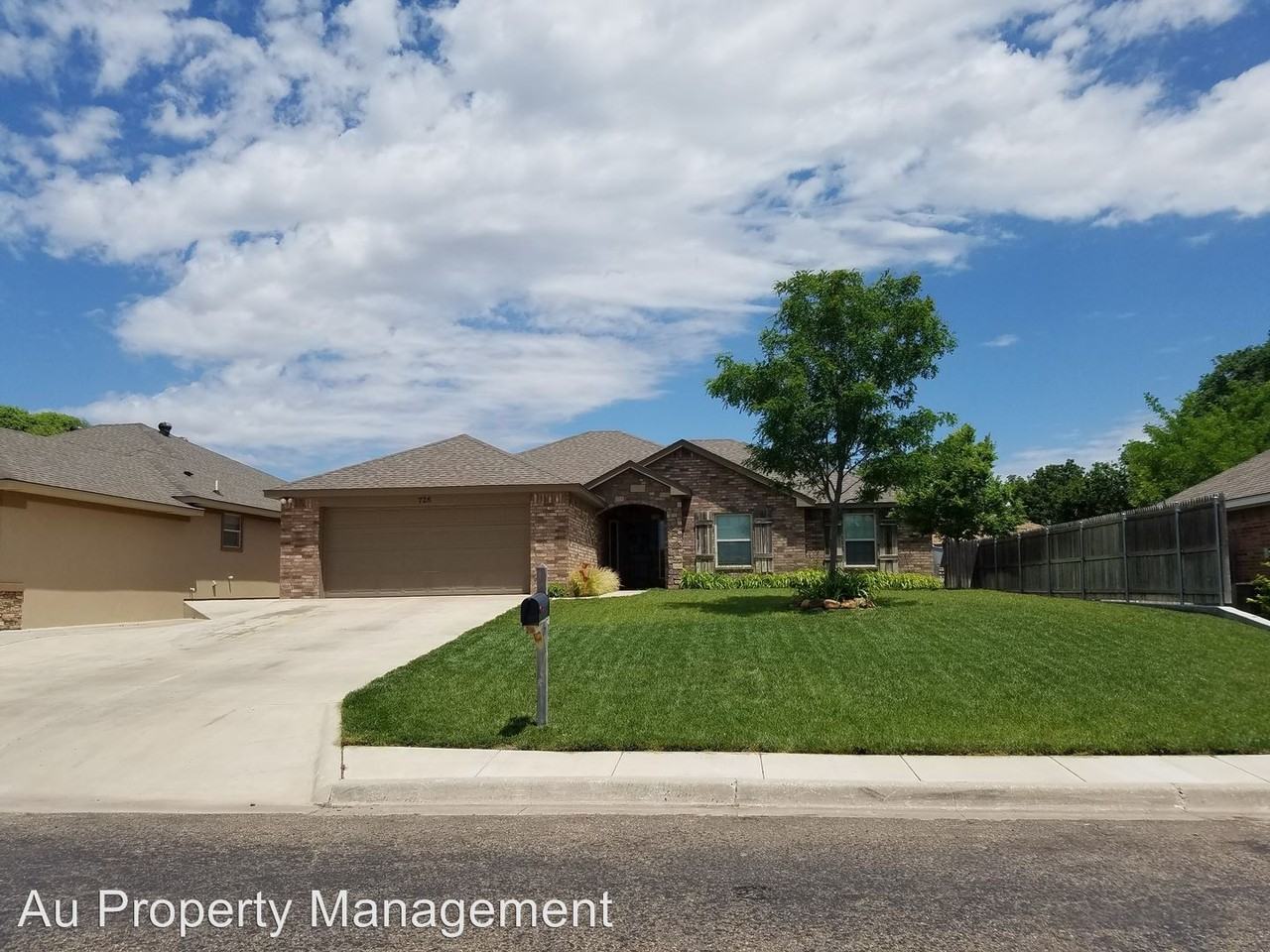 728 Foster Ln - Photo 2 of 20