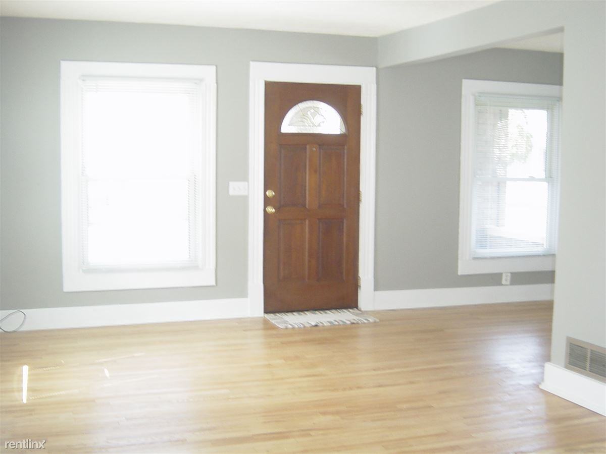 1520 Quarry Ave NW - Photo 2 of 21