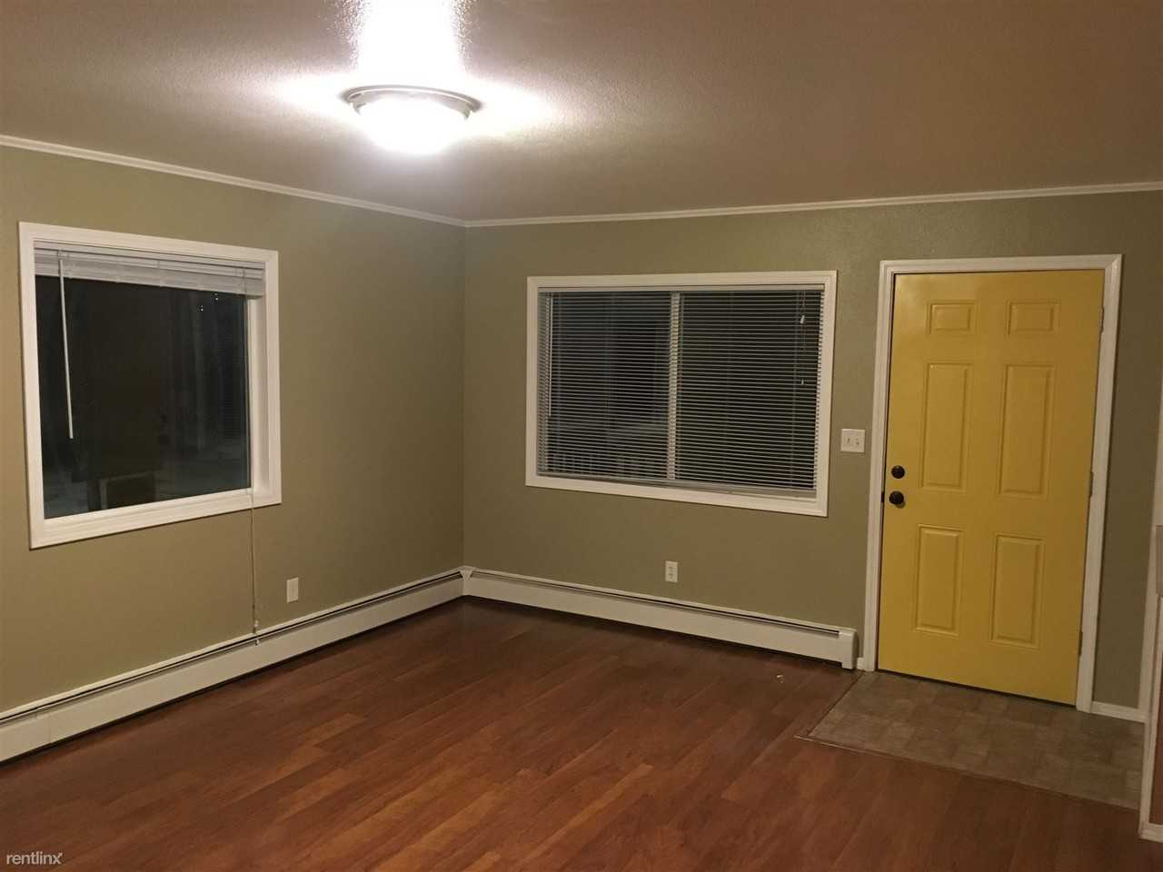 4400 McPhee Ave - Photo 2 of 9