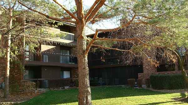 Condo with Garage for Rent - Photo 3 of 10