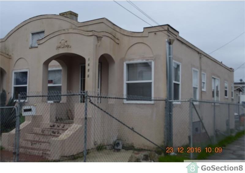 1600 87th Ave - Photo 2 of 24