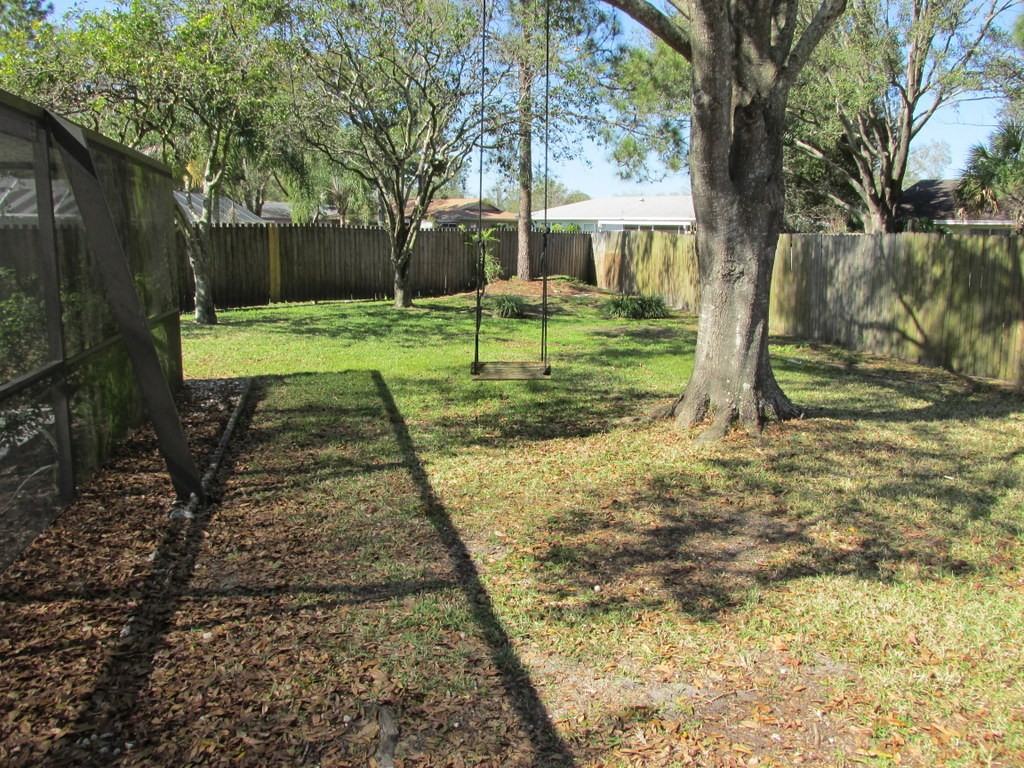 5011 Carrollwood Meadows Dr - Photo 3 of 18