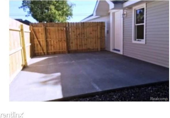 4125 Newton Rd - Photo 3 of 3