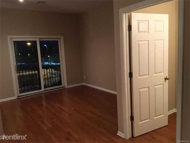 523 N Pontiac Trail - Photo 3 of 3