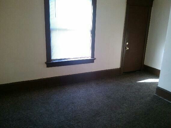 434 N 29th St - Photo 2 of 7