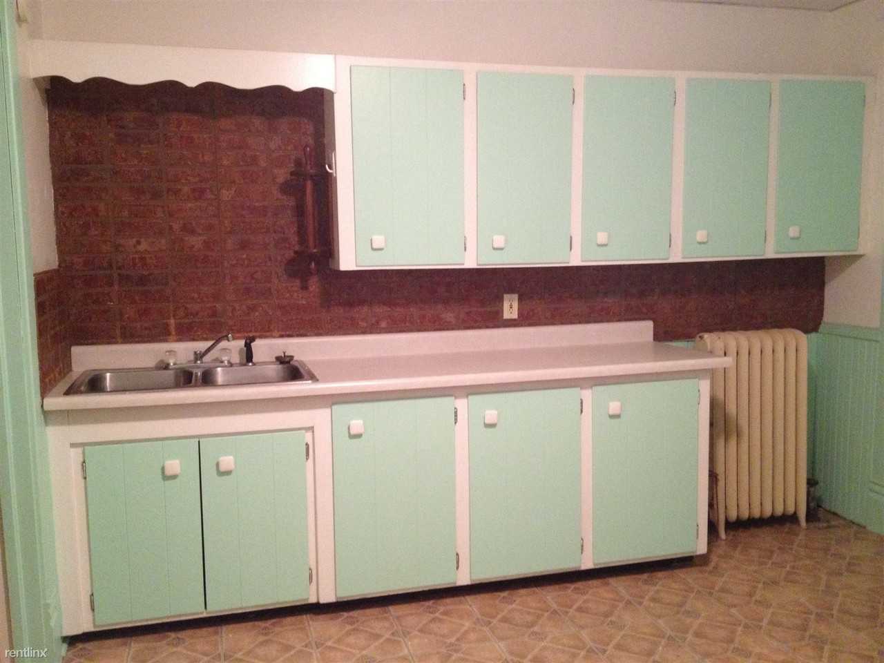 1113 Ludington St #1 - Photo 2 of 10