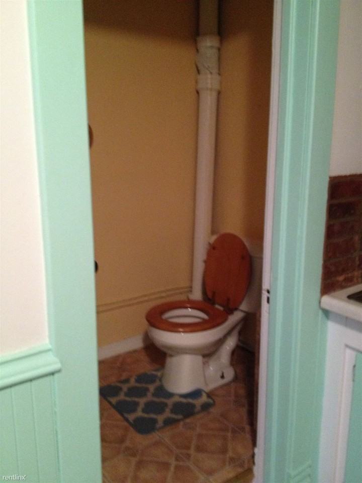 1113 Ludington St #1 - Photo 3 of 10