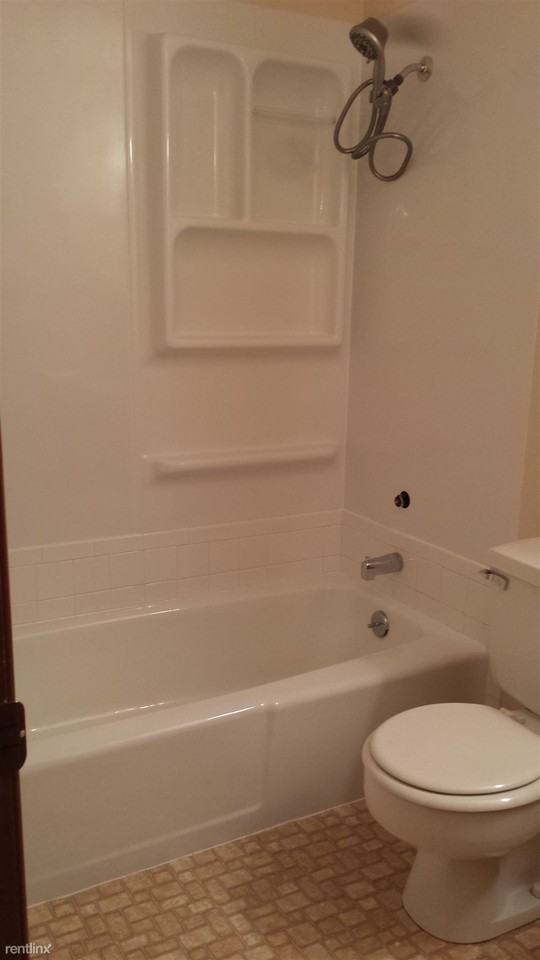 12436 Holmes Cir - Photo 2 of 10