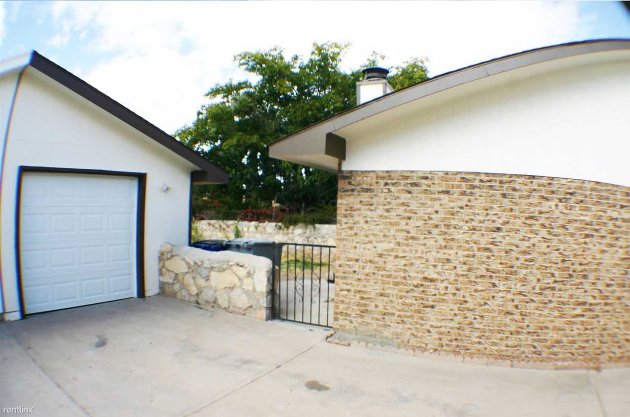 3429 Hickman St - Photo 2 of 20