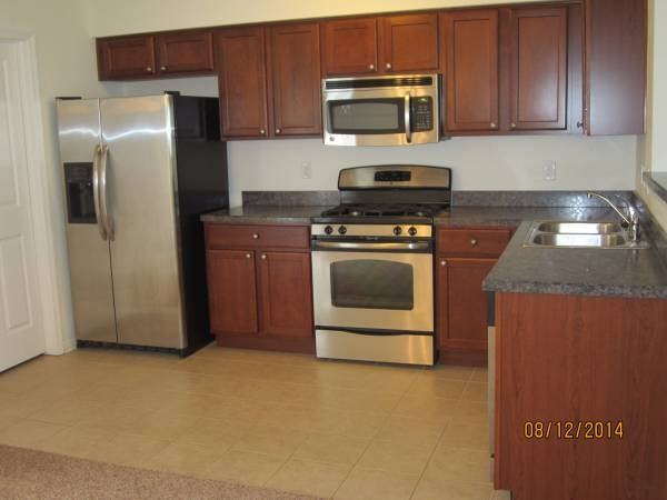 110 Gifford Rd - Photo 3 of 13