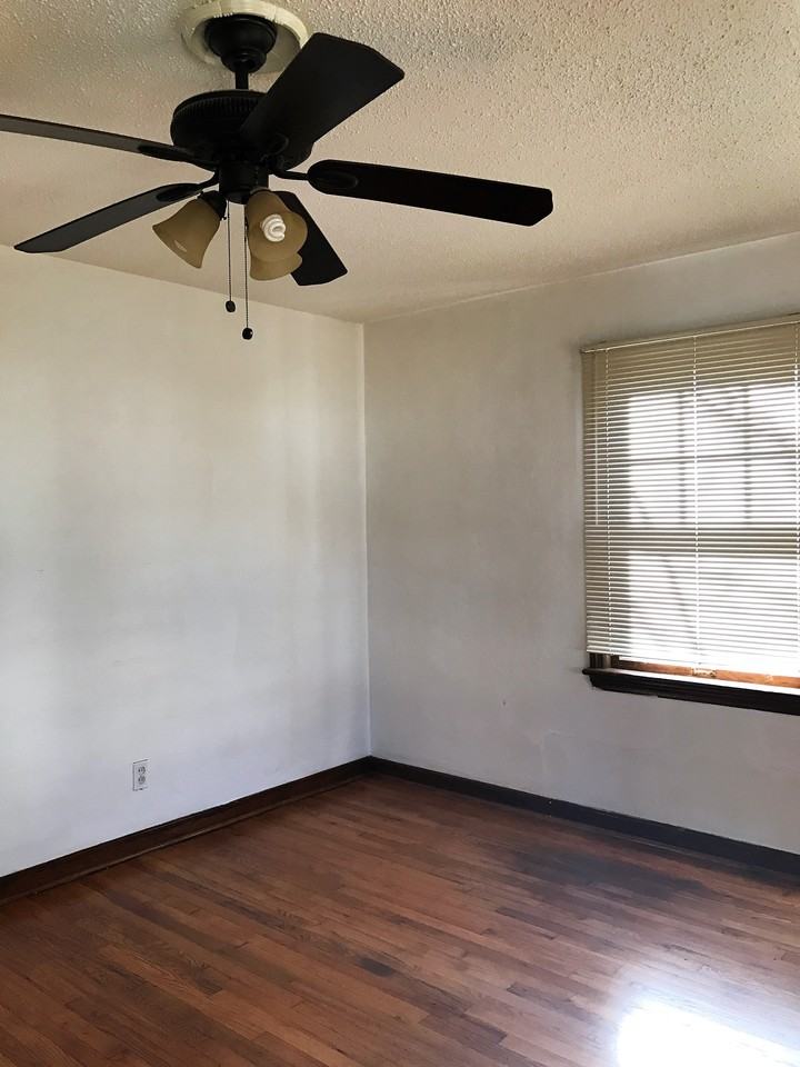 3134 La Vista Dr - Photo 3 of 8